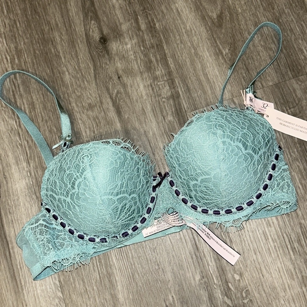 Victoria Secret DREAM ANGELS Lightly Lined Ribbon Slot Demi Bra - Picture 8 of 12